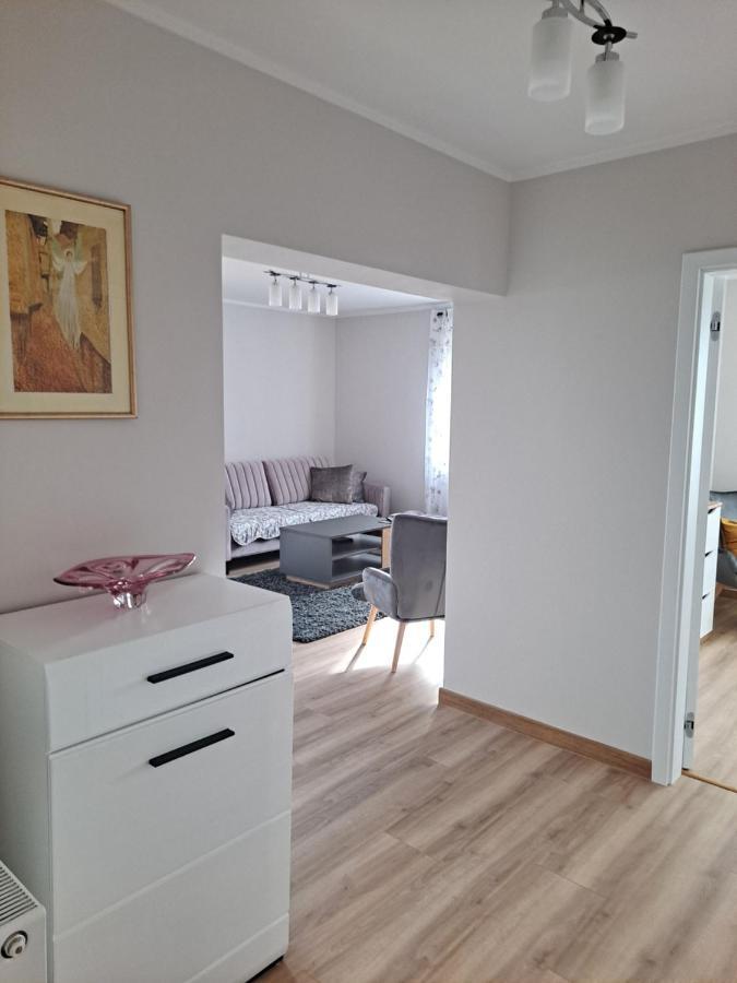 Apartament Sarna เยเลเนียกูรา ภายนอก รูปภาพ