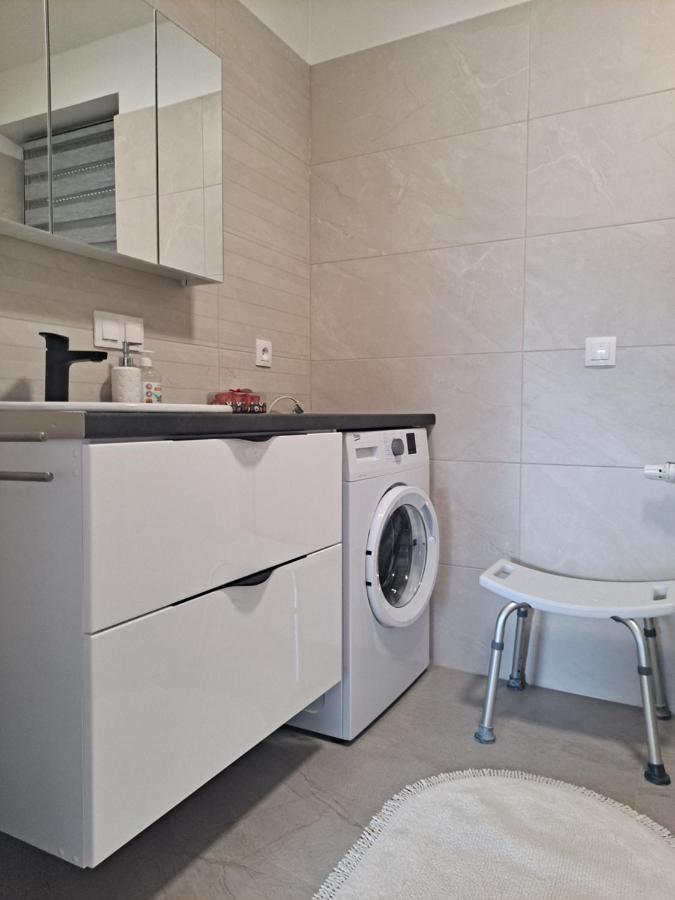 Apartament Sarna เยเลเนียกูรา ภายนอก รูปภาพ